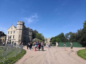 Menyusuri Cantiknya Jalur Parade Kereta Kuda Pangeran Harry-Meghan