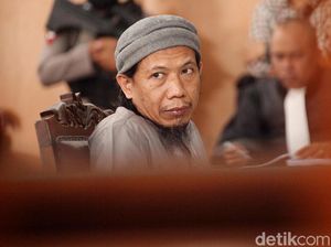 Golkar: Aman Tak Tunjukkan Penyesalan, Tuntutan Mati Sangat Tepat Golkar: Aman Tak Tunjukkan Penyesalan, Tuntutan Mati Sangat Tepat