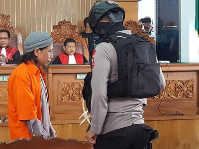 Foto: Dijaga Ketat, Aman Abdurrahman Hadiri Sidang Tuntutan