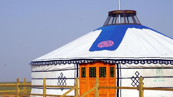 Foto: Rumah Suku Mongol yang Unik