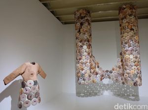 Mella Jaarsma Hadirkan Ratusan Pusar Selfie di Art Jog 11