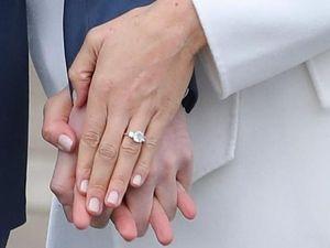 Diana Hadir di Pernikahan Harry Lewat Cincin dan Bunga Mawar Diana Hadir di Pernikahan Harry Lewat Cincin dan Bunga Mawar