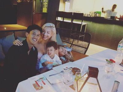Ini Keseruan Irfan Bachdim Saat Makan Dim Sum hingga Dinner Romantis