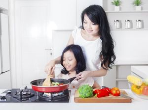 Menu Sahur Tepat Agar Anak Tak Gampang Lemas Saat Puasa