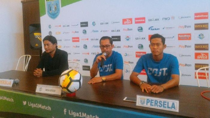Pelatih Persela menegaskan tekad agar tak kembali kehilangan poin di kandang (Foto: Eko Sudjarwo) Pelatih Persela menegaskan tekad agar tak kembali kehilangan poin di kandang (Foto: Eko Sudjarwo)