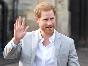 Pangeran Harry Undang Dua Mantan Kekasih ke Pernikahannya