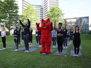 Baru Lagi, Tren Do.Om Yoga: Yoga Pakai Musik Jedag-jedug