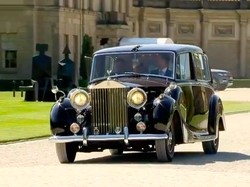 Rolls-Royce dan Mercedes-Benz Temani Pangeran Harry dan Megan di Royal Wedding