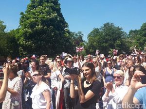 Tepuk Tangan Meriah di Windsor Saat Harry dan Meghan Resmi Menikah