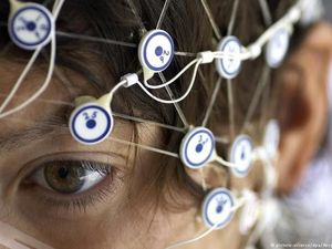 Belajar Musik Atau Bahasa Lain Membuat Otak Lebih Efisien