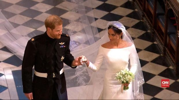 Gaun pernikahan Meghan Markle yang dirancang Claire Waight Keller
