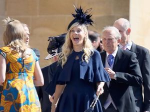 Sebelum Royal Wedding, Mantan Telepon Pangeran Harry Sambil Nangis Sebelum Royal Wedding, Mantan Telepon Pangeran Harry Sambil Nangis