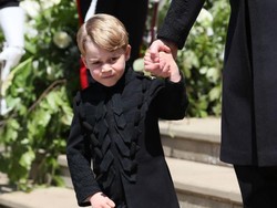 Ini Dia Makanan yang Bikin Pangeran George Tersenyum di Foto Keluarga