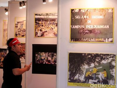Melihat Aksi 98 Dalam Bingkai Foto