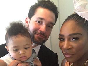 Menebak Ekspresi Putri Serena Williams Saat Foto Berdua Bundanya
