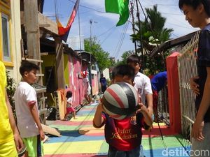 Warna-warni Kampung Piala Dunia di Manado