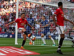 Tapi di laga kontra Chelsea, Sanchez cuma membuat total dua attempts sepanjang 90 menit. Catatan yang buruk untuk pemain bergaji wah sepertinya. (Lee Smith/REUTERS)
