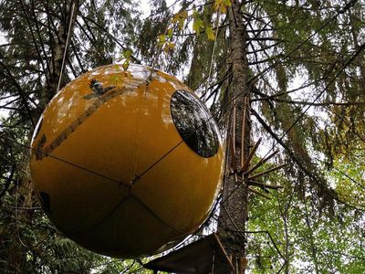 Foto: Menginap di Dalam Bola Mata Raksasa