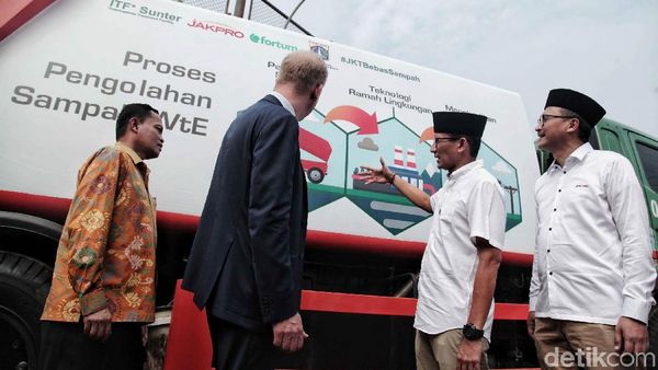 Peresmian Pembangkit Listrik Sampah ITF Sunter
