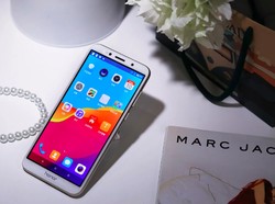 Honor Play 7 Ramaikan Duel Ponsel Murah Kekinian