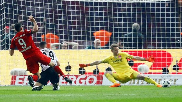 Bayern Munchen hanya bisa menyamakan kedudukan melalui gol Robert Lewandowski.