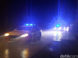 Diangkut 5 Bus, Tahanan Teroris Tiba di Lapas Gunungsindur Diangkut 5 Bus, Tahanan Teroris Tiba di Lapas Gunungsindur