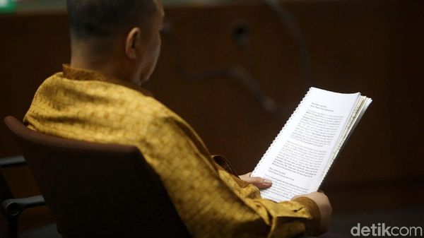 Bantahan Eks Kepala BPPN yang Berjam-jam di Pengadilan