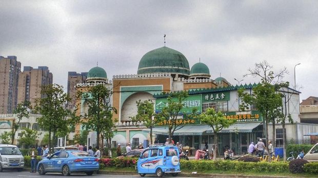 Empat Kali Puasa di Negeri Tirai Bambu