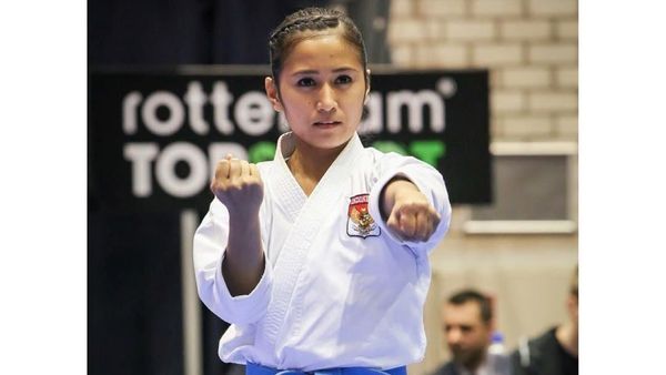 Terpukau Pesona Cantiknya Sisil, Atlet Karate yang Gahar di Arena