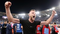 Jumlah poin Inter sama dengan Lazio yang turun ke posisi kelima, tapi Inter unggul head-to-head. Foto: Paolo Bruno/Getty Images
