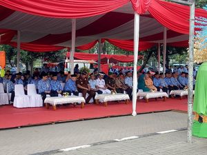 Sandiaga Pimpin Upacara Hari Kebangkitan Nasional di Monas