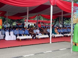 Sandiaga Pimpin Upacara Hari Kebangkitan Nasional di Monas