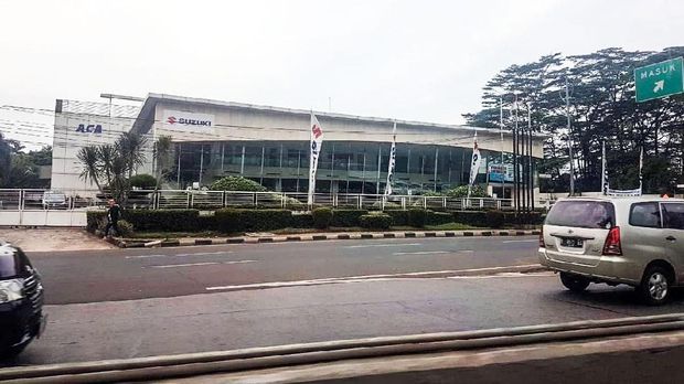 Dealer Infiniti sudah berganti nama menjadi Suzuki.
