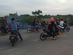 Hindari Razia, Massa Aksi Balap Liar Ngibrit Kocar-kacir