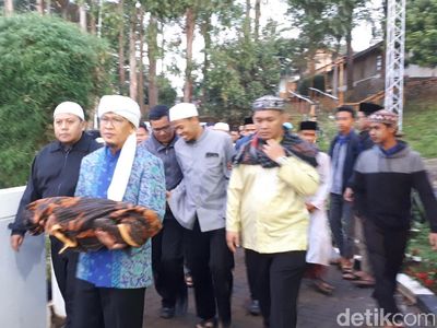 Selamat Jalan Cucu Aa Gym, Gheziya Naura Khadija