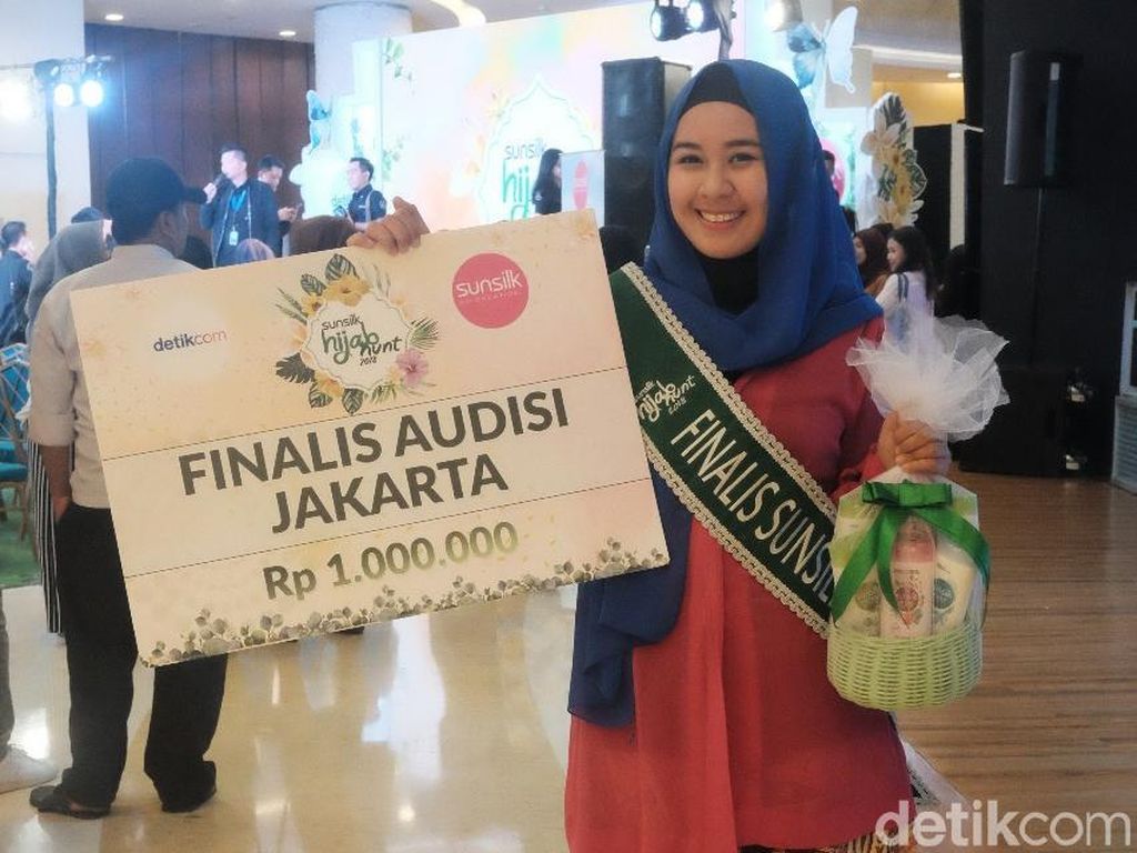 Kisah Maya yang Sukses Jadi Finalis Sunsilk Hijab Hunt karena Lenong Betawi Kisah Maya yang Sukses Jadi Finalis Sunsilk Hijab Hunt karena Lenong Betawi