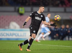 9. Thomas Strakosha (Lazio). Kiper Lazio itu tak kebobolan dalam 11 pertandingan dari 38 kali penampilan. Dia punya persentase 28,9%. Foto: Francesco Pecoraro/Getty Images