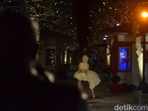 Asyiknya Bertemu Marilyn Monroe Hingga Abraham Lincoln