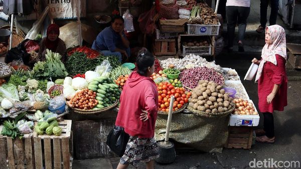Melihat Aktivitas Pasar Kebayoran Lama Saat Ramadan