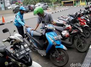 Transaksi Parkir Online di Taman Barito Transaksi Parkir Online di Taman Barito