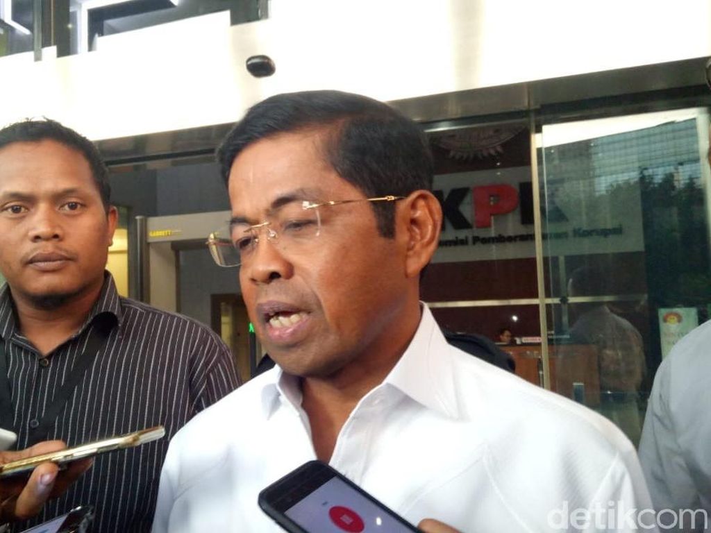 Idrus Diperiksa KPK soal Jabatan Sekjen Golkar Terkait Bakamla Idrus Diperiksa KPK soal Jabatan Sekjen Golkar Terkait Bakamla