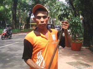 Cerita Pasukan Oranye Temukan Sobekan Alquran di Jl Gunawarman Cerita Pasukan Oranye Temukan Sobekan Alquran di Jl Gunawarman