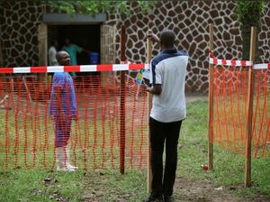 Milisi Bersenjata Serang Pusat Perawatan Ebola di Kongo Milisi Bersenjata Serang Pusat Perawatan Ebola di Kongo