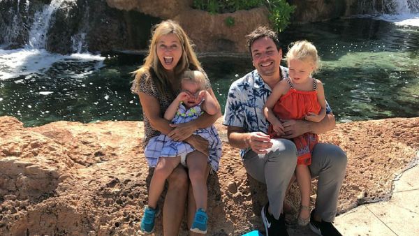 Sweet! Begini Kekompakan Jimmy Fallon Bareng Keluarga