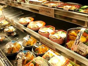 Ini Cara Unik Mini Market di Jepang Rayu Orang untuk Beli Makanannya