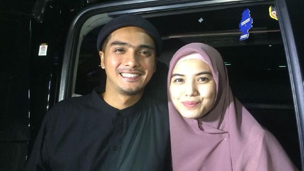 Ricky Harun dan Harfiza