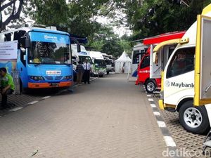 Lebaran Masih Lama, di Monas Sudah Ada Penukaran Uang