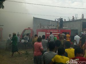 Gara-gara Bakar Sampah, Empat Rumah di Mojokerto Terbakar