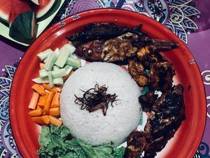Senampan beramai-ramai