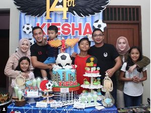 Bikin Adem! Okie Agustina Rayakan Ultah Anak Bareng Pasha Bikin Adem! Okie Agustina Rayakan Ultah Anak Bareng Pasha